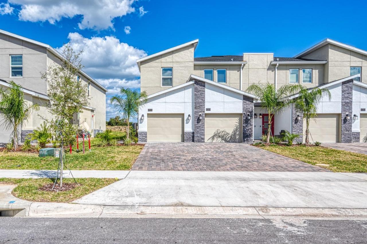 Modern Condo With Themed Bedroom Near Disney Orlando Bagian luar foto